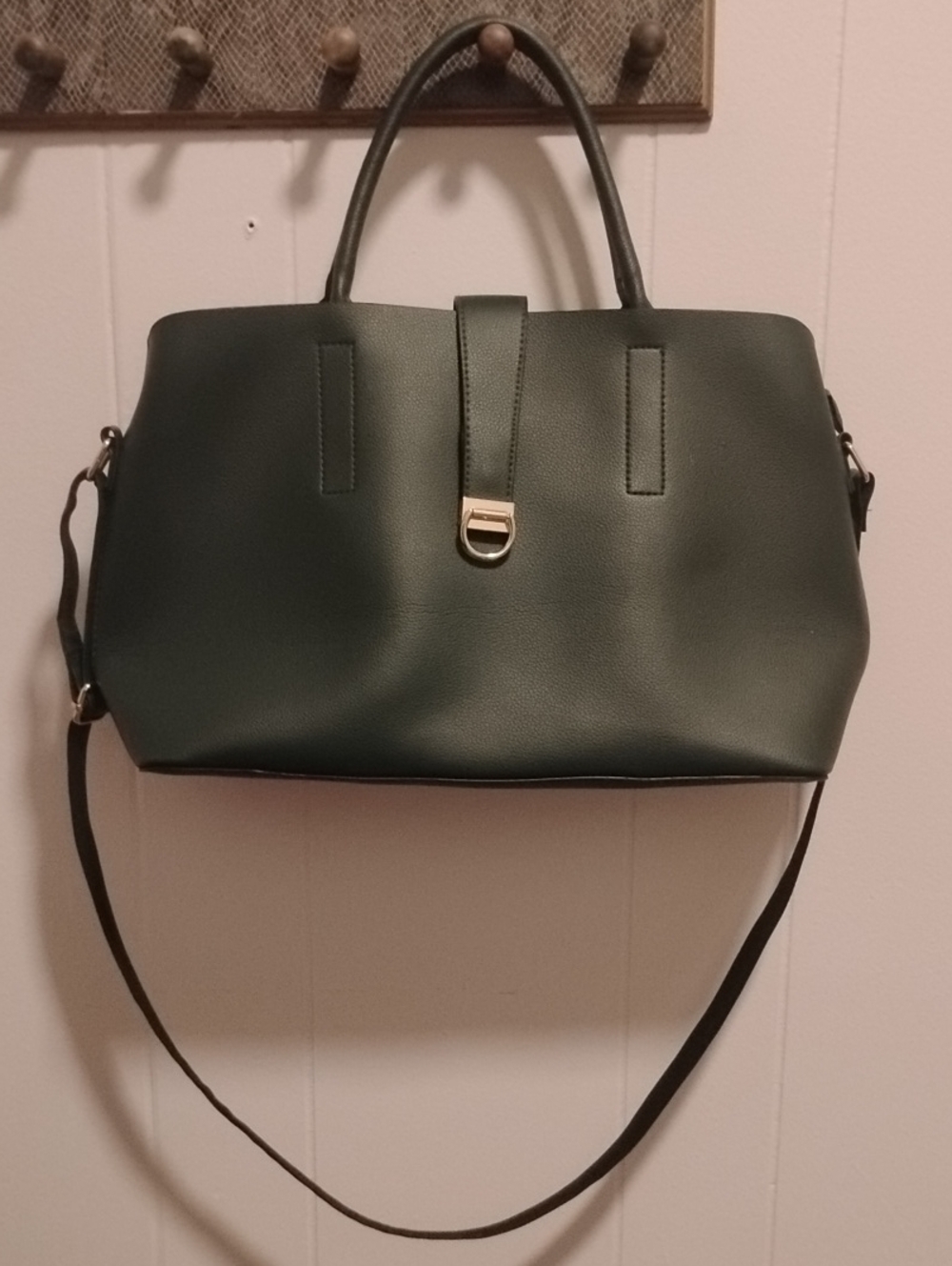 Primark Structured Shoulder Bag in Green